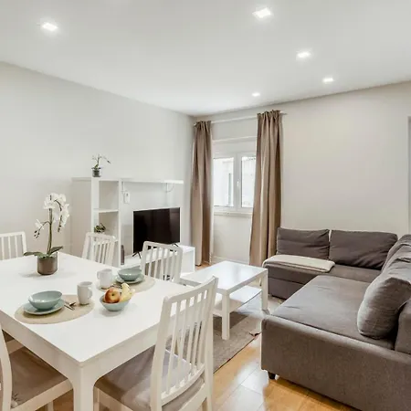 Lägenhet 2-bedroom Gem
